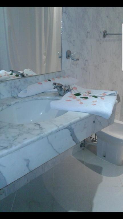 Rania Belmadina Hotel カサブランカ エクステリア 写真