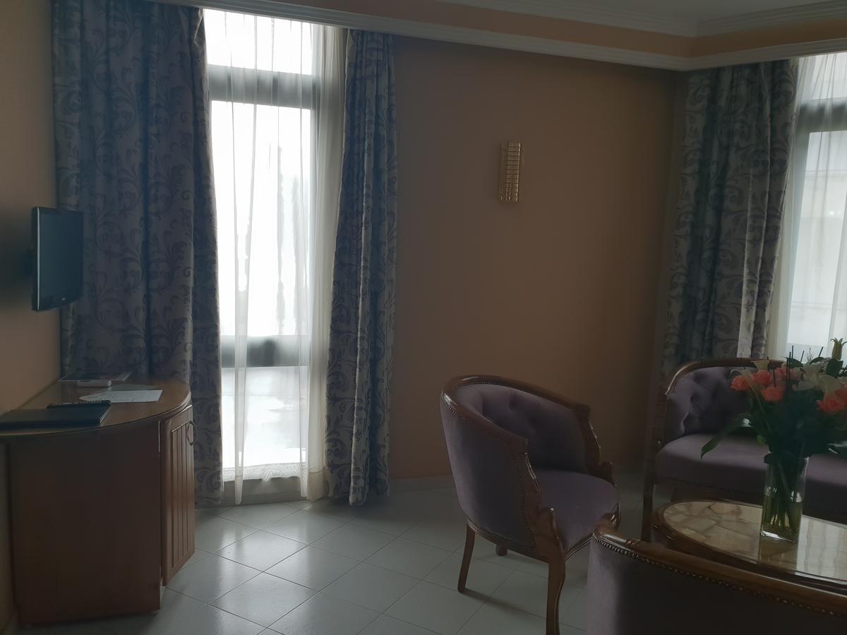 Rania Belmadina Hotel カサブランカ エクステリア 写真