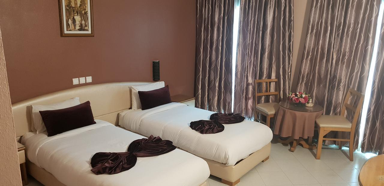Rania Belmadina Hotel カサブランカ エクステリア 写真